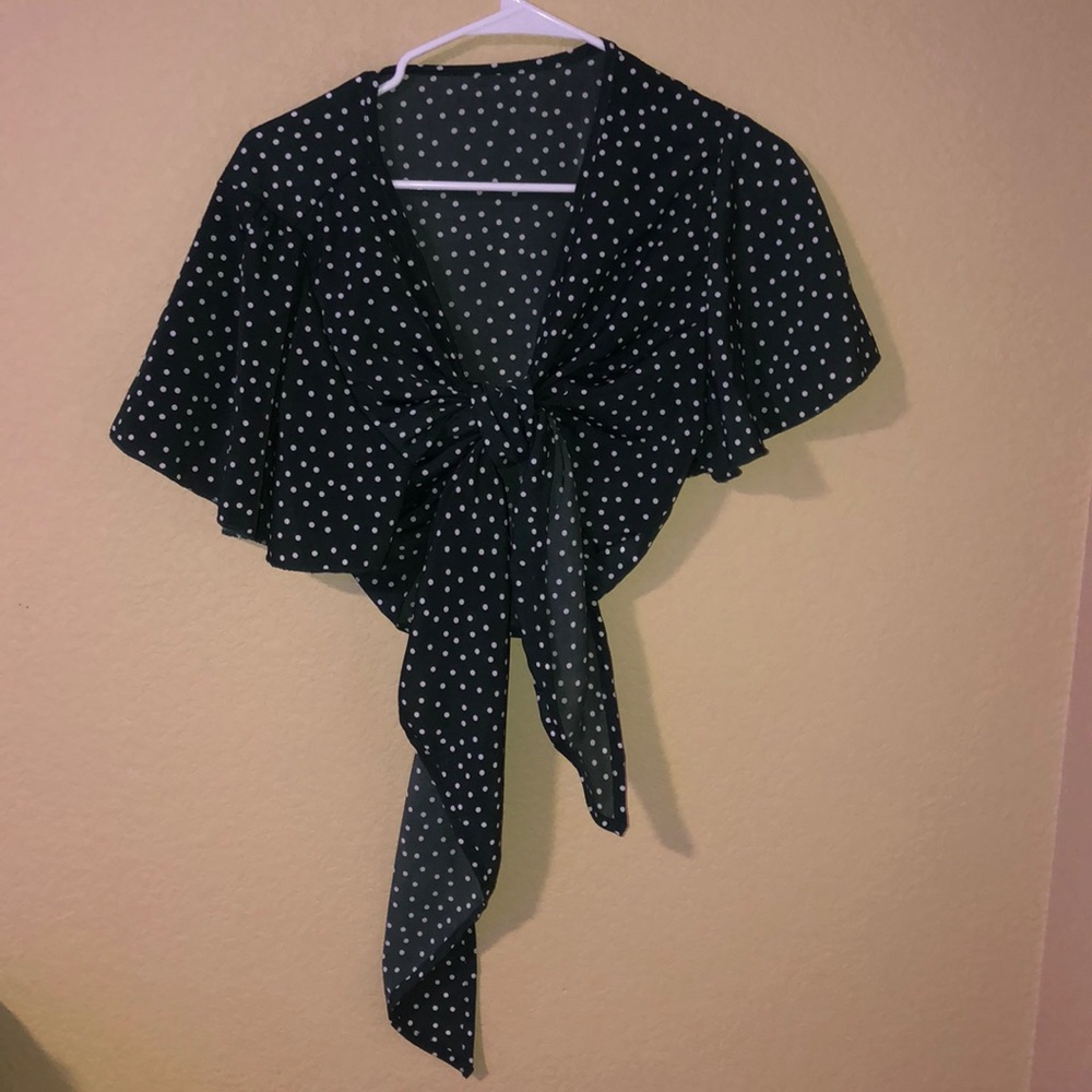 tie shirt